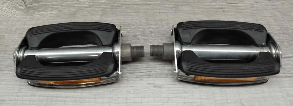 Schwinn Aluminum Bicycle Pedals for sale | eBay Schwinn Aluminum Bicycle Pedals for sale | eBay