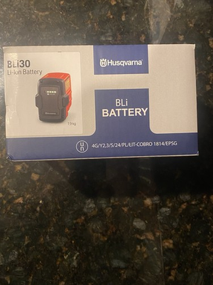 #ad Husqvarna BLi30 Lithium Ion 36 V 7.5 Ah 270 Wh Outdoor Tool Battery Pack $169.99
