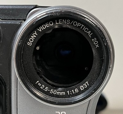 SONY Handycam DCR-TRV280 Digital8 Camcorder - Tested Read