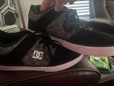 DC Shoes Pure Men's Sneakers Black Gray White Leather US Size 9.5 Logo