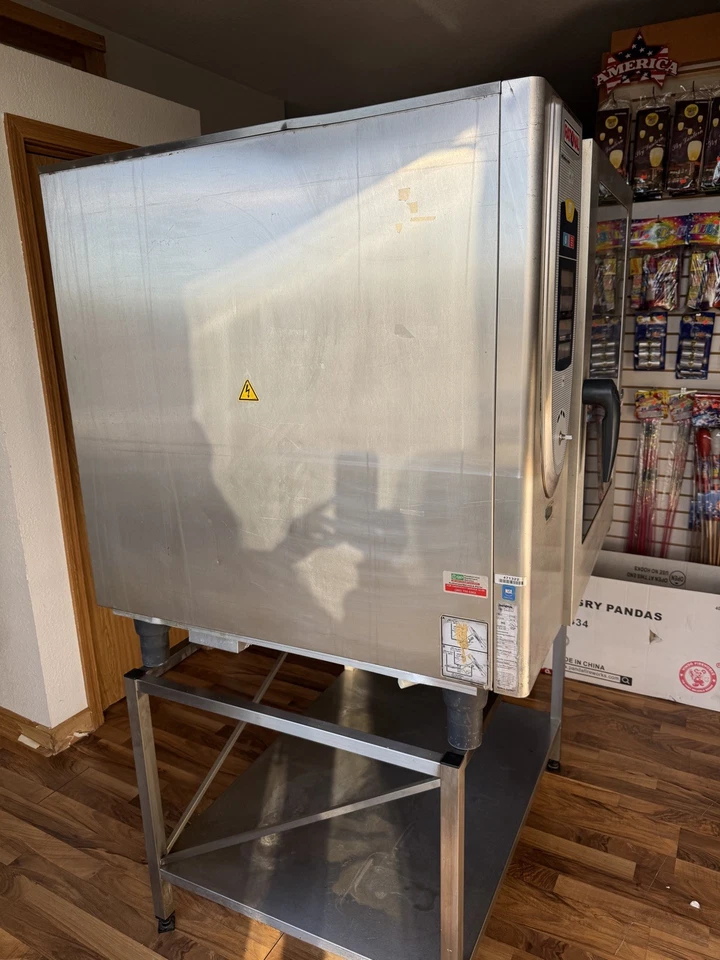 Horno Combi Eléctrico Rational SCC 102 Usado Funcionamiento Se Vende Como Está Foto 3 de 4