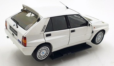 Kyosho 1/18 Scale 08341WP - Lancia Delta HF Intergrale Evo 2