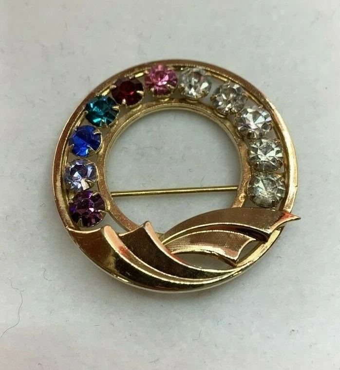 Catamore brooch on sale