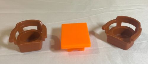 Vintage Fisher Price Little People Möbel - 2 braune Stühle & orangefarbener Tisch