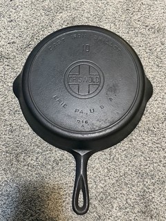 Griswold Cast Iron #10 Large Block Logo with Heat Ring