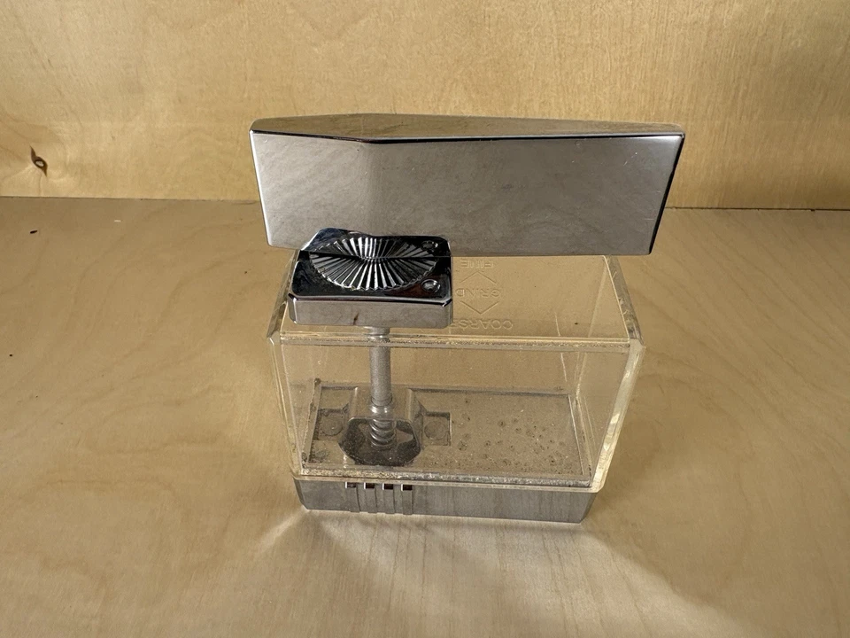 Vintage MCM William Bounds Pepper Mill / Grinder - Chrome / Acrylic - WOW - Image 2 of 4