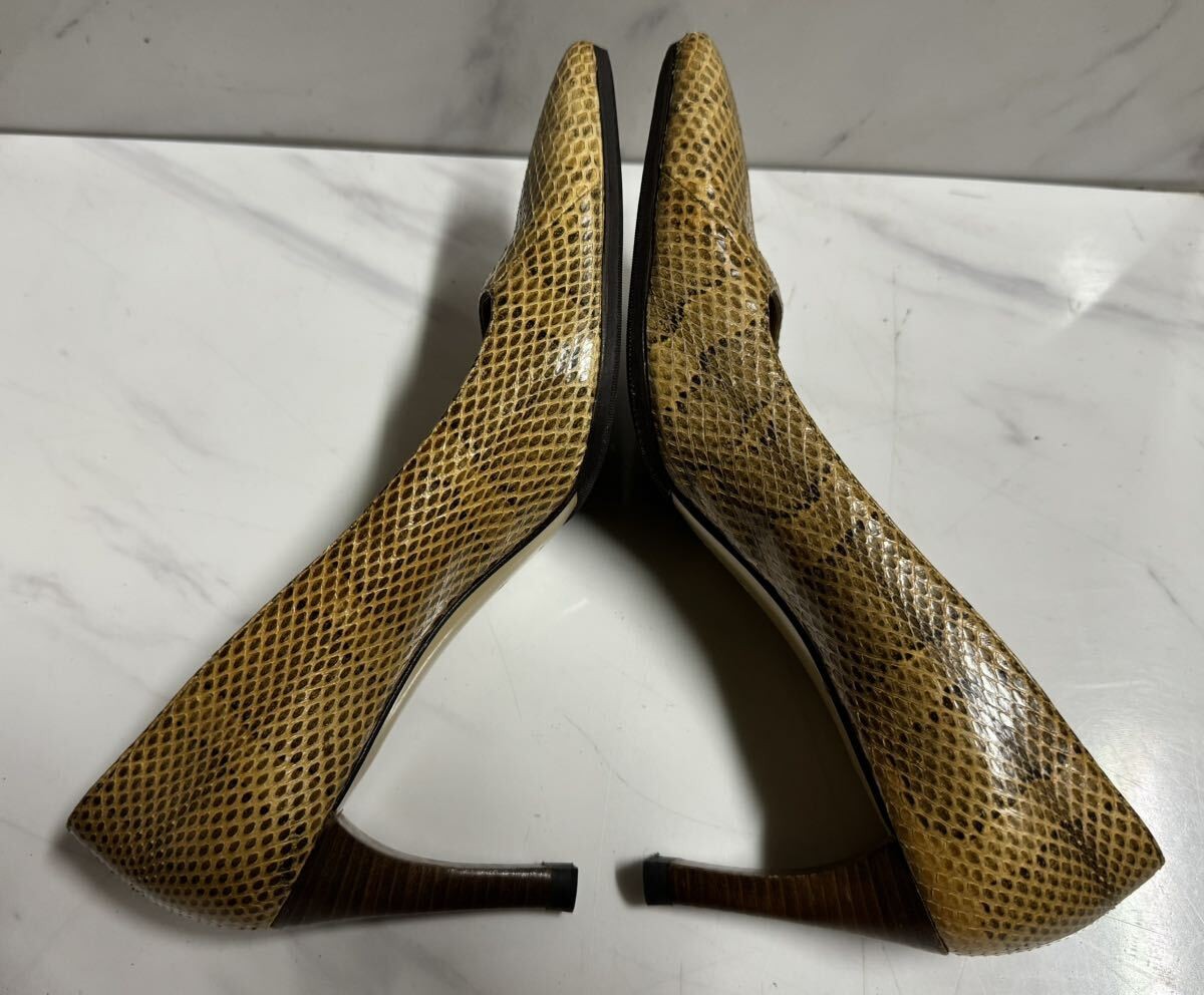 Rare Gucci Python Leather Heels Pumps Snakeskin S… - image 5