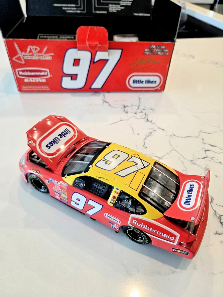 1:24 TEAM CALIBER OWNERS 2002 #97 LITTLE TIKES RUBBERMAID FORD TAURUS KURT BUSCH - Image 4 of 4