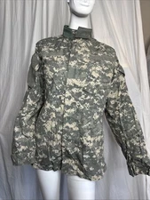 U.S. Military Surplus Mens Small Regular ACU Jacket Digital Camoflage Jacket