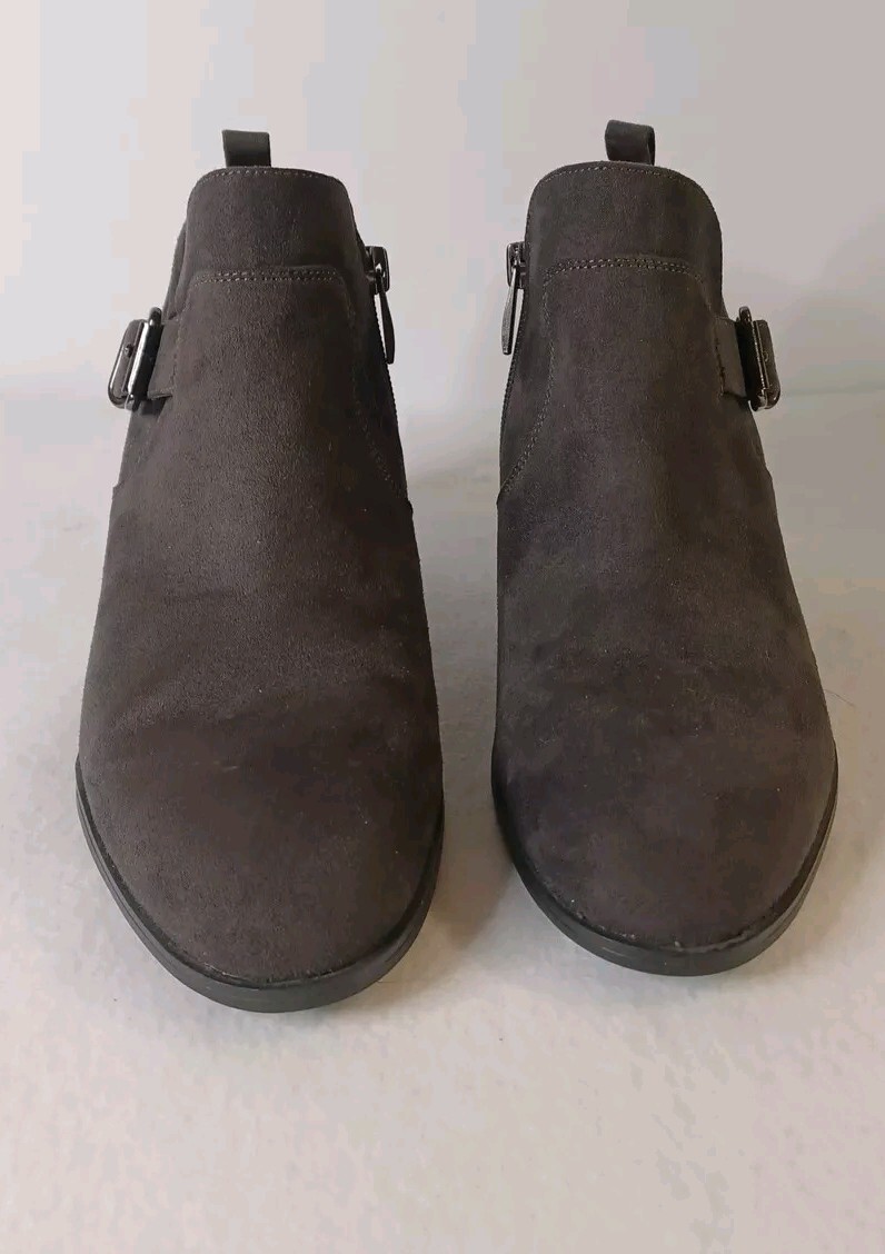 Franco Sarto Women's SZ 10 Halle2 Boots Block Heel Grey Suede