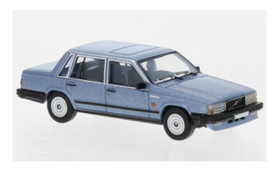 Volvo 740 - metallic-hellblau - 1984 - 1:87 - PCX87 (PCX870661)