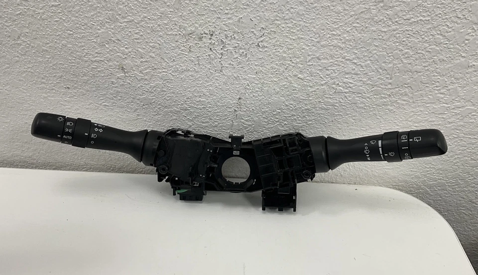2019 SUBARU CROSSTREK COLUMN TURN SIGNAL SWITCH OEM - Image 2 of 4
