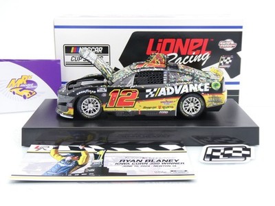 Lionel Racing W122423ADVRBI # Ford NASCAR 2024 Ryan Blaney Advance Auto Win 1:24