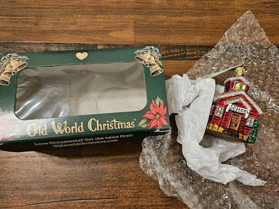 Old World Christmas OWC School House Ornament Blown Glass  3.5'' x 2.5'' x 2'' 2001
