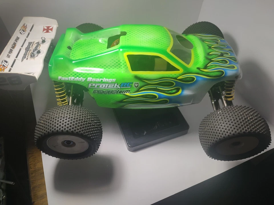 Truggy Losi TLR 8IGHT-XT/XTE Foto 3 de 4