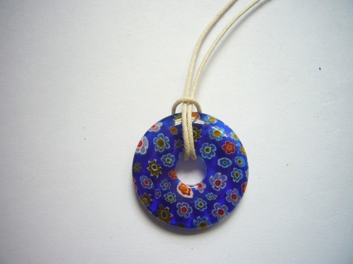 Collier Pendentif Verre Millefiori Murano - Rond 3 Cm, Bleu Rouge Jaune, Cordon Soie, Neuf