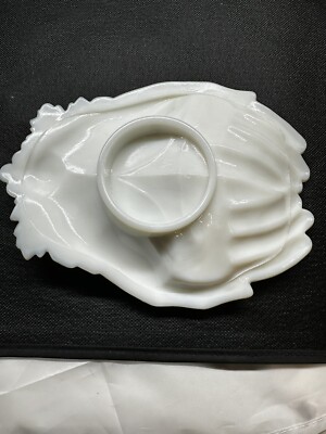 Vintage WestMoreland White Milk Glass Open Hands/Praying Hands