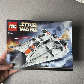LEGO Star Wars: UCS Snowspeeder 75144 Retired Set 100% Complete w/minifigures