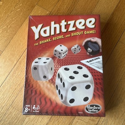 Hasbro Gaming 2014 Classic Yahtzee The Shake Score Shout Family Dice Board Game