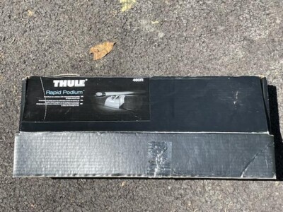 Thule Rapid Podium 460R lightly used. With box