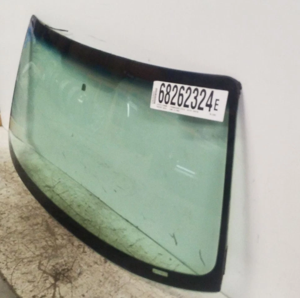 Windshield Glass | Fits 2003-2007 Ford F250 F350 F450 F550 LOCAL PICKUP ONLY - Image 2 of 4