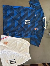 Youth Mbappe Uniform Nike Size 28