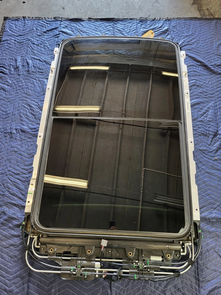 GMC TERRAIN 2022 1,5 L AWD techo corredizo techo corredizo usado OEM 18-24 Foto 2 de 4