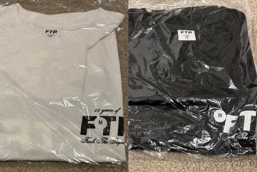 Menge 2 Neu mit Etikett FTP Fuckthepopulation 15. Jubiläum T-Shirts schwarz & weiß Größe M