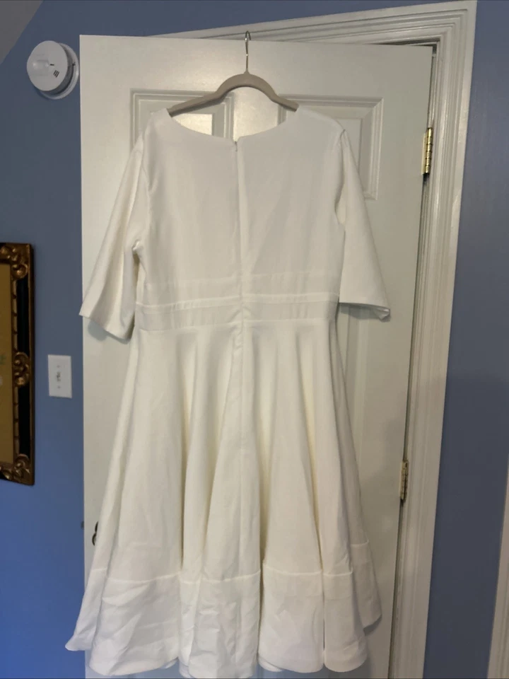 Vestido de novia de tafetán talla 18 nunca usado Foto 4 de 4