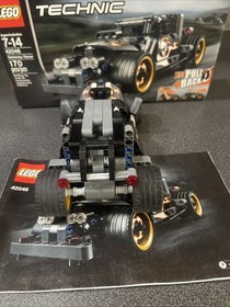 LEGO TECHNIC: Getaway Pullback Racer (42046) Complete set Pre-Owned Damaged box