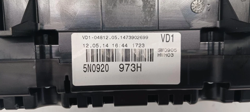 2015 VOLKSWAGEN TIGUAN Speedometer 5N0920973H 81k miles OEM 15 16 17 - Imagem 3 de 4