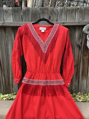 open lace back dress Bailar De Caballito Sequin Fringe Mini Dress (Red)