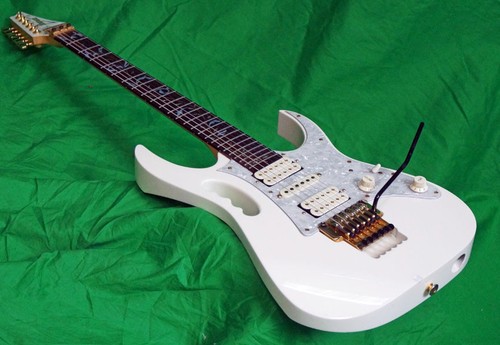 ibanez jem7v steve vai sig 2008 one of the m