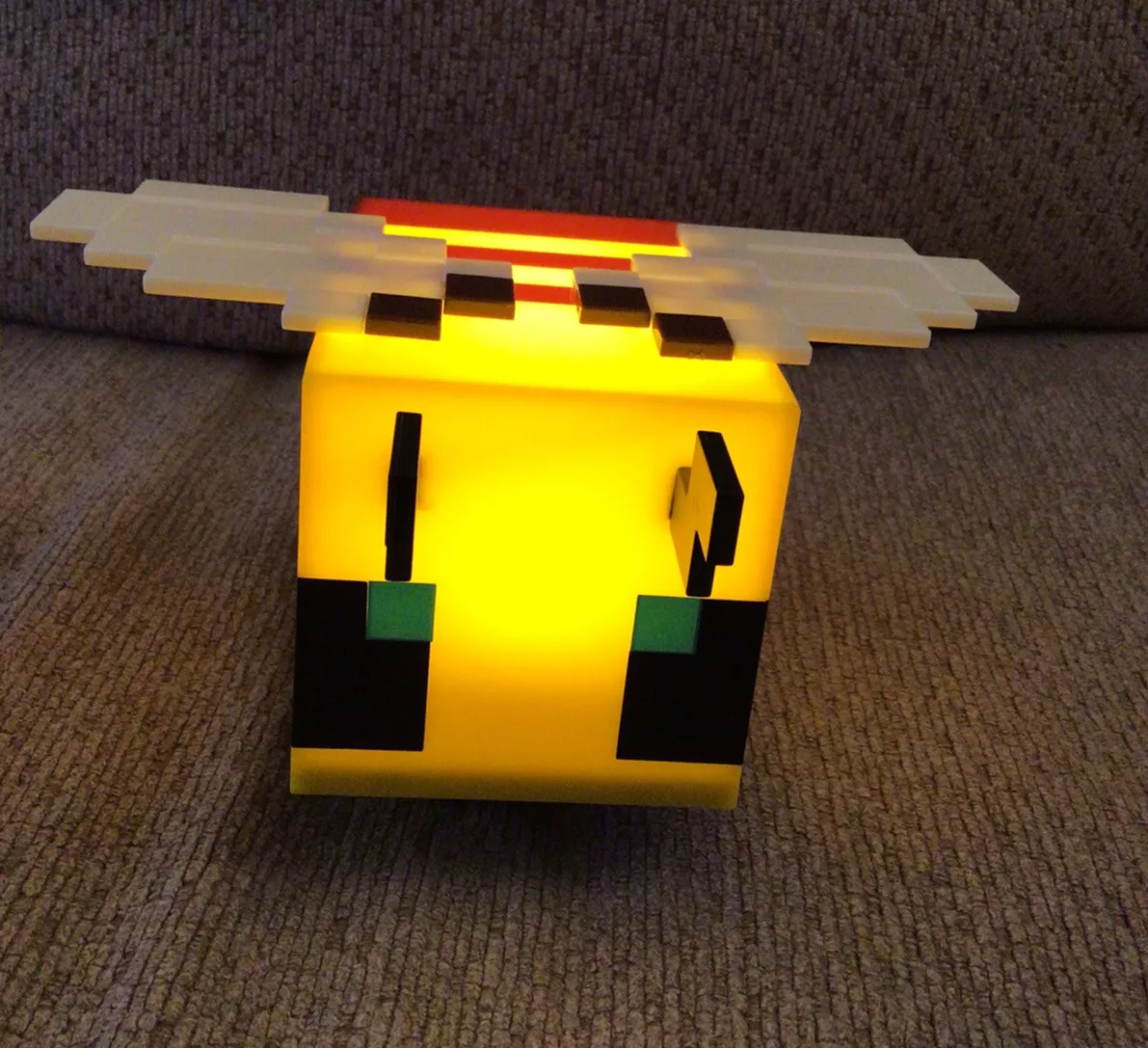 Minecraft Block Building Light: A modular Minecraft-themed mood light.