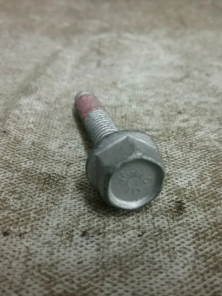 Perno de cabeza moleteada GM/perno de culata de motor pieza # 11519038 Foto 3 de 3