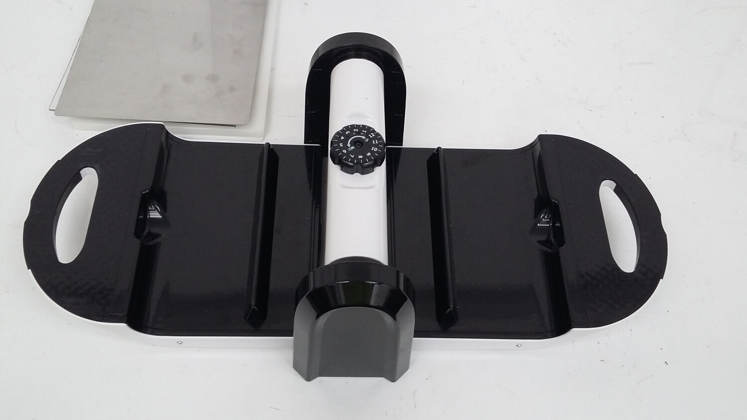 XCut Xpress Craft Machine DieCutting and Embossing Machine Boxed