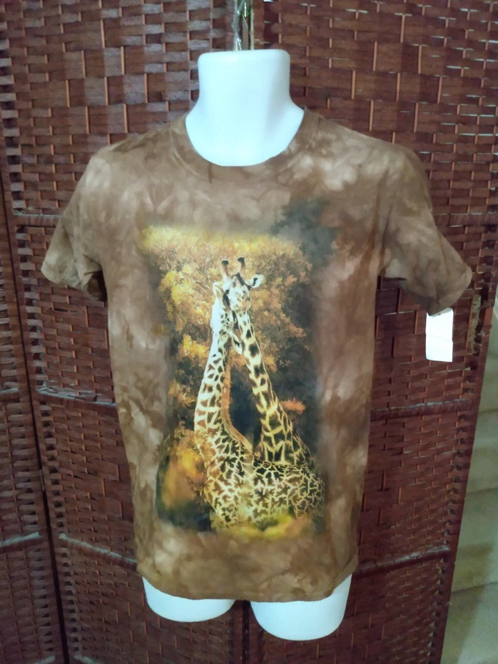 NWT The Mountain Giraffe Print T Shirt Adult Small Tie Dye Giraffes Animal Print - Imagen 1 de 4