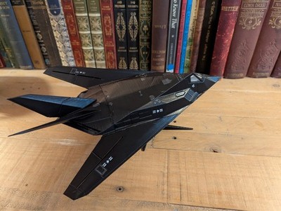 F-117 Nighthawk - Großes detailliertes Modell. Maßstab 1/72 30cm, weiterer Maßstab auf Anfrage
