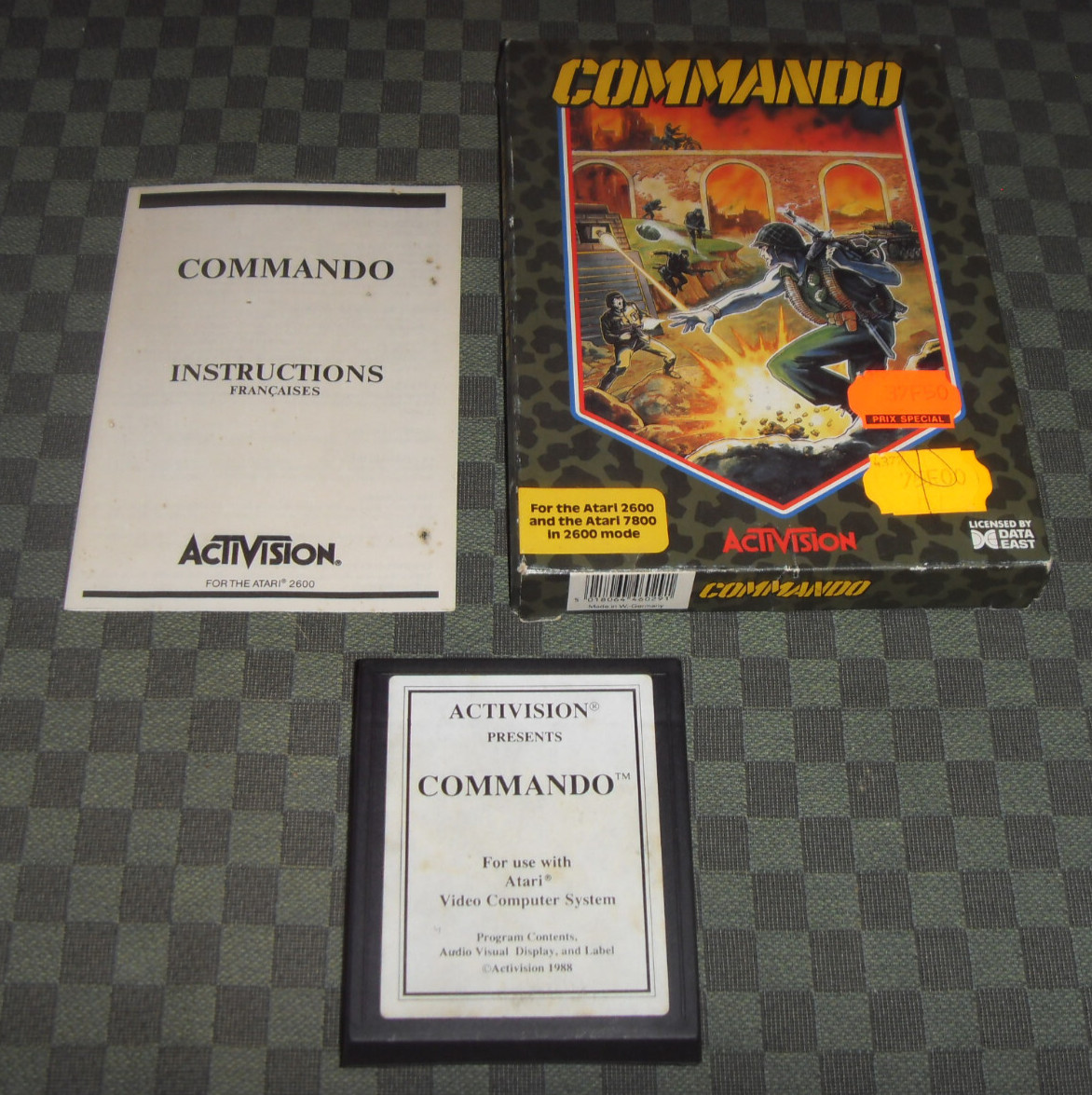 ETIQUETTE EN FRANCS - Commando- boite notice Atari 2600 VCS pal ACTIVISION 1985