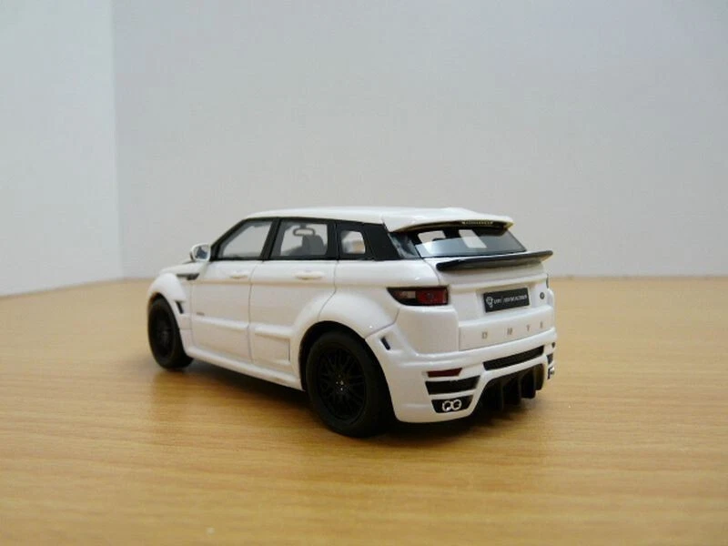 RANGE ROVER EVOQUE blanc préparé par ONYX 1/43 5 portes - Immagine 2 di 4