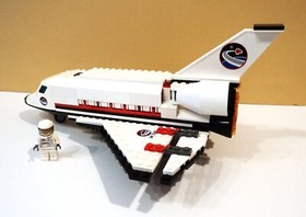 LEGO - CITY - SPACE SHUTTLE - 3367 - Includes Minifig - 2 Helmets