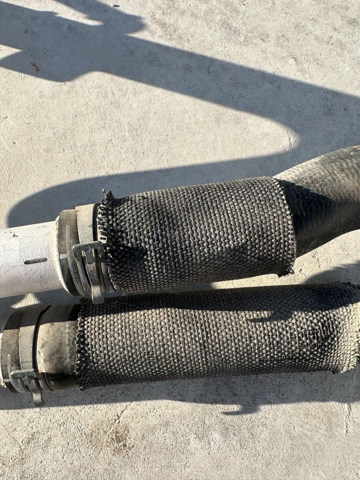 2018 Lamborghini Huracan Audi R8 RH Coolant Pipe 4S0121064E - Image 4 of 4