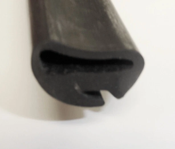 Ford Thunderbird 1967 a 1969 nuevo capó a capucha tira climática reemplaza C7SZ-16740 Foto 3 de 3