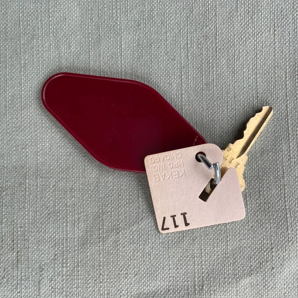 Vintage Southwest Texas University SWT Keychain Bobcat Dorm Apartment San Marcos - Image 4 of 4