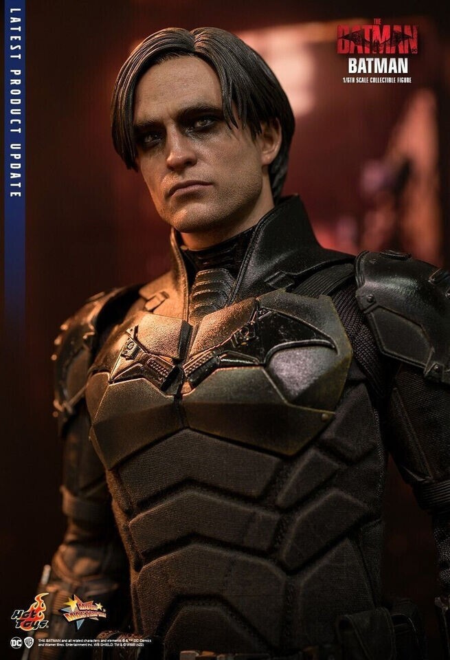 IN STOCK New Hot Toys MMS638 THE BATMAN 1/6 Regular Version IN STOCK New Hot Toys MMS638 THE BATMAN 1/6 Regular Version
