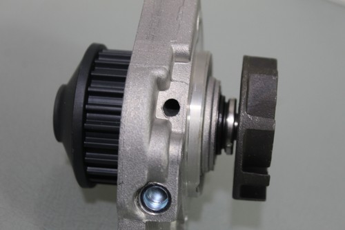 Wasserpumpe mit Zahnriemensatz 02ZSS261 *neuwertig* (L343-R7)