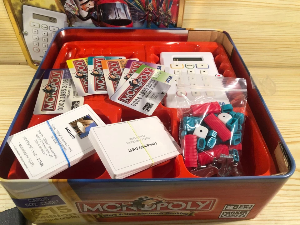 Monopoly Here & Now Electronic Banking 2005 Very RARE Tin Box Complete Working - Image 4 of 4