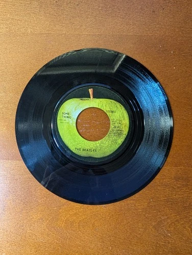 The Beatles - Something / Come Together 7"/45 RPM Vinyl Record Apple 2654