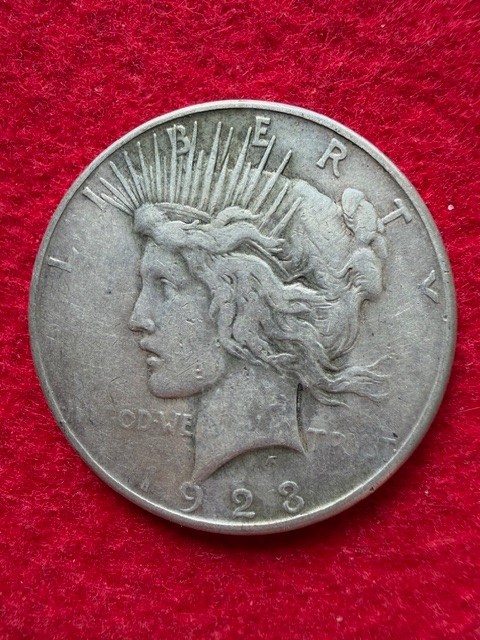 1923-S PEACE DOLLAR circulated, ungraded, business strike, silver, 0.9 fineness