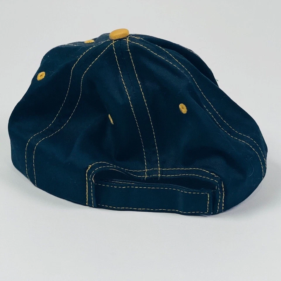 Винтажная регулируемая кепка с логотипом пива Budweiser темно-синяя с золотой строчкой барная стойка - Изображение 4 из 4